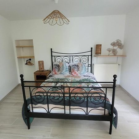 Le Truc En Plus, Accessibles Pmr, Appartement 45 M2 Mitoyen Dans Une Maison Avec Un Autre Appartement Guérard Eksteriør billede